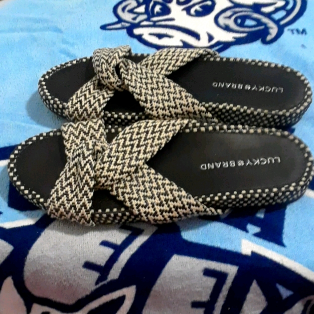 Lucky Brand Sandals Size 8